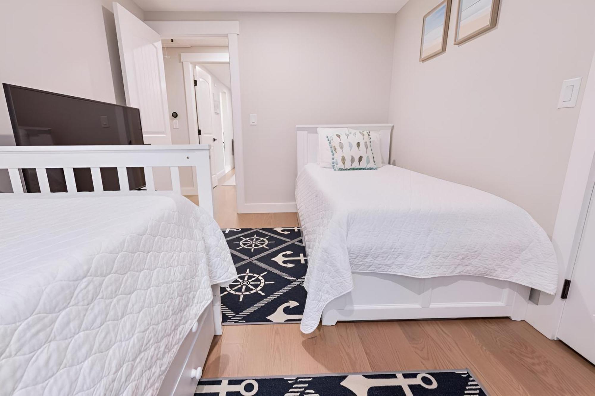 Renovated & Sophisticated Home Near Beach & Shops! Barnstable Eksteriør billede