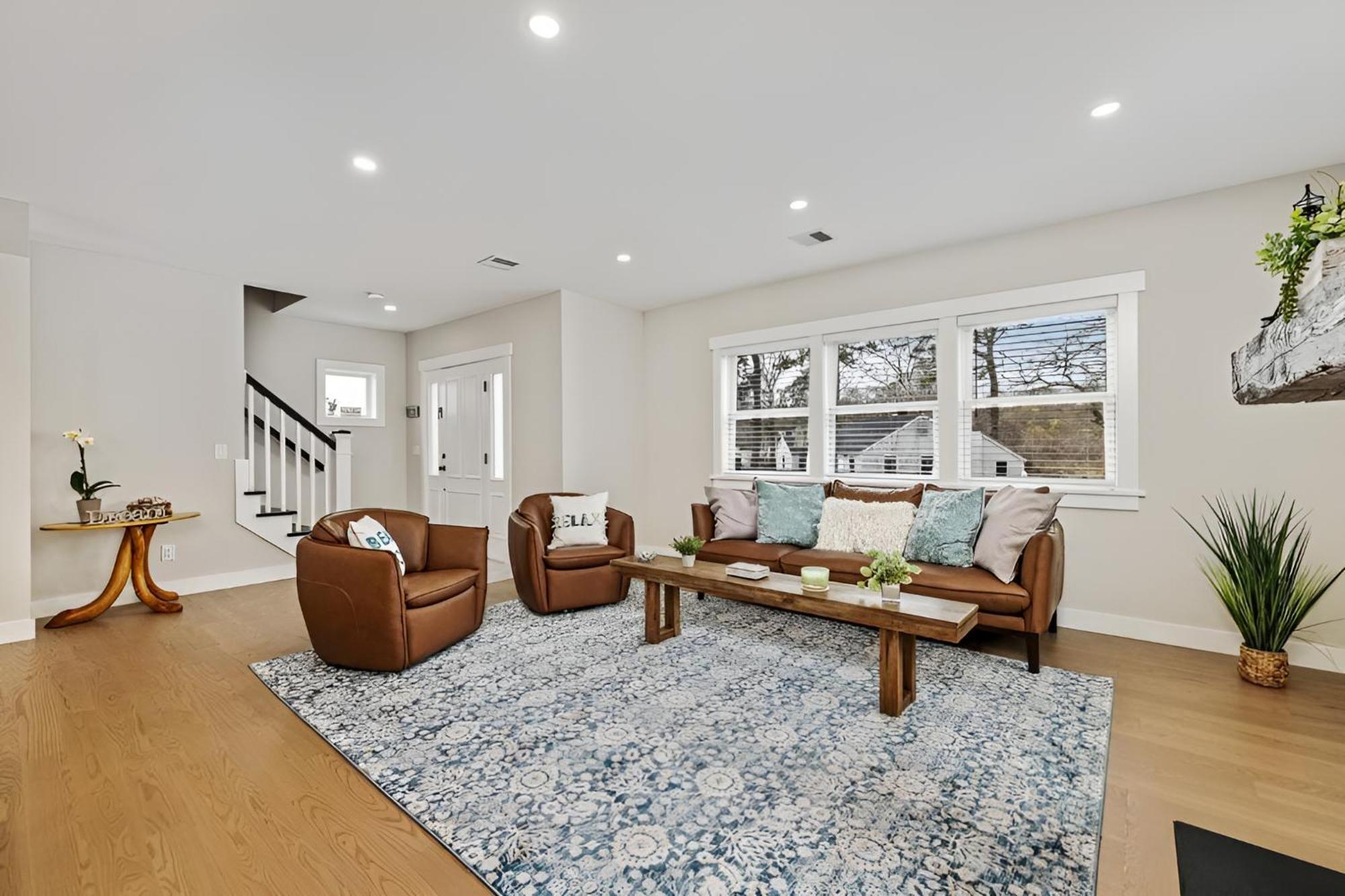 Renovated & Sophisticated Home Near Beach & Shops! Barnstable Eksteriør billede