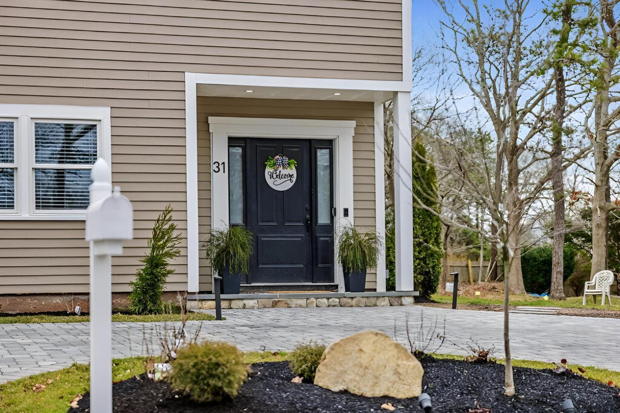 Renovated & Sophisticated Home Near Beach & Shops! Barnstable Eksteriør billede