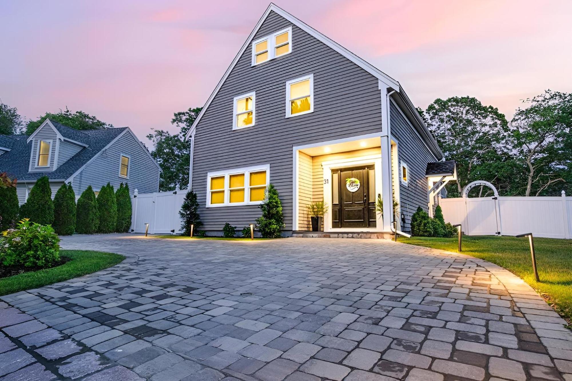 Renovated & Sophisticated Home Near Beach & Shops! Barnstable Eksteriør billede