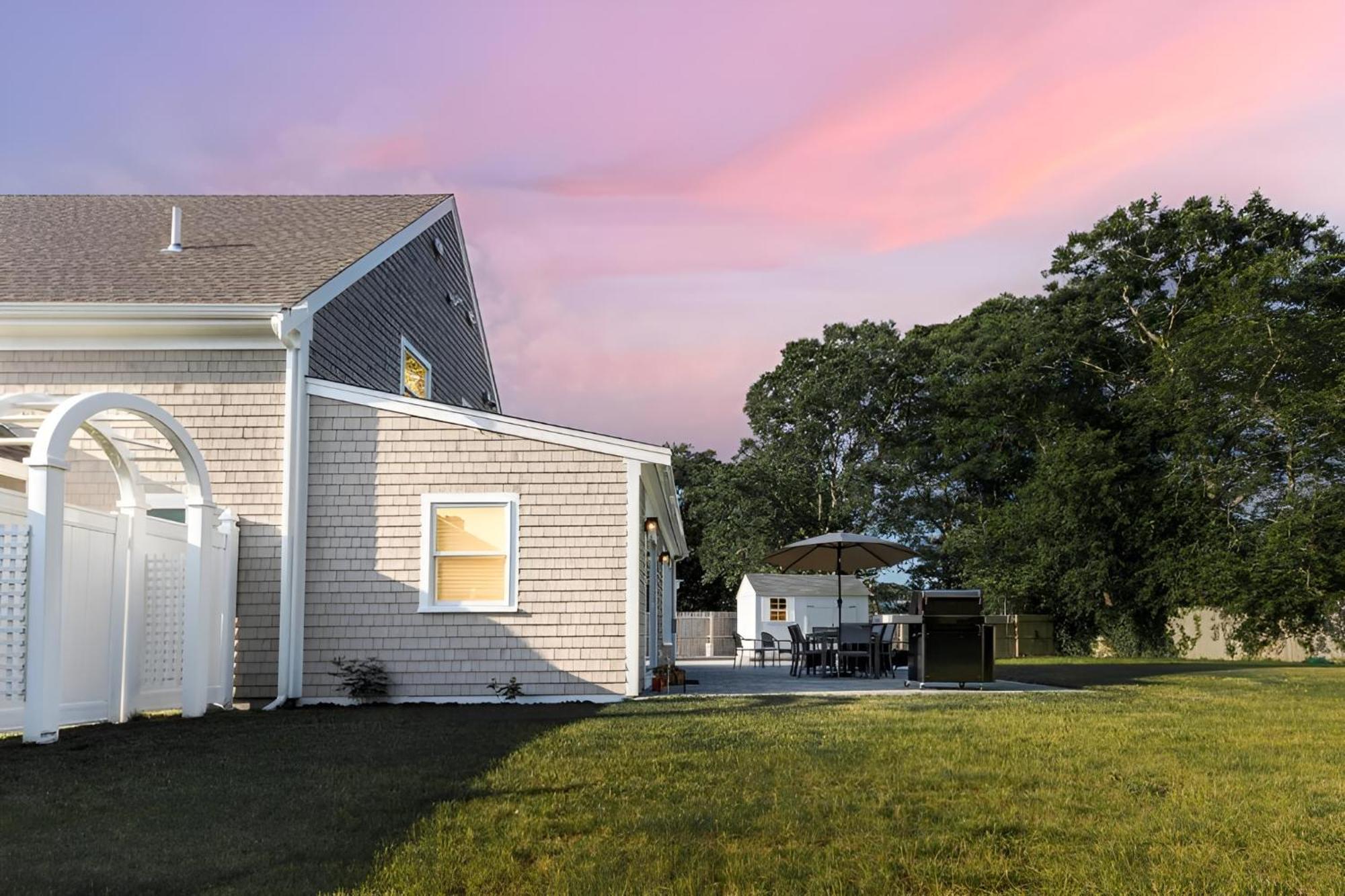 Renovated & Sophisticated Home Near Beach & Shops! Barnstable Eksteriør billede